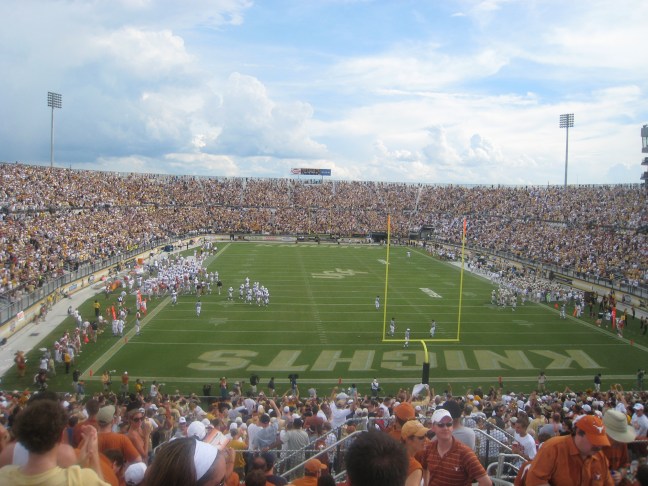Texas_at_UCF_wide_view_from_endzone.jpg